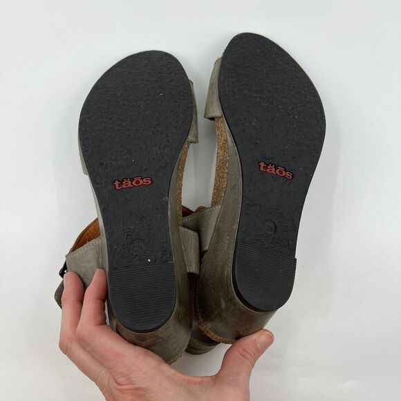 TAOS Buckle Up Wedge Sandals‎ Leather Gray Women 41 10-10.5 Cork Comfort - Picture 9 of 13